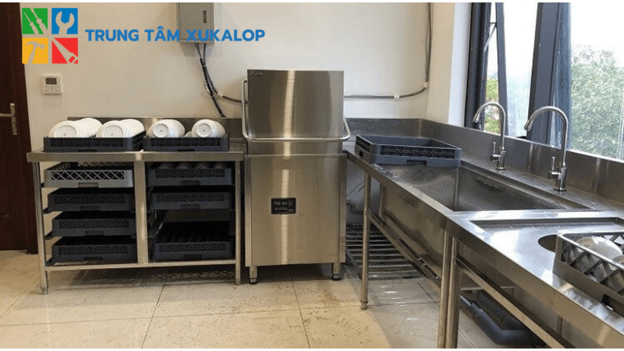 Bàn Giao Máy Cho Nhà Hàng - Sửa máy rửa bát công nghiệp TP.HCM — Dịch vụ số 1, kỹ thuật chuyên sâu